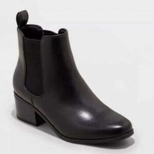 A New Day Ellie Black Leather Pointed Toe Heeled Ankle Chelsea Boots